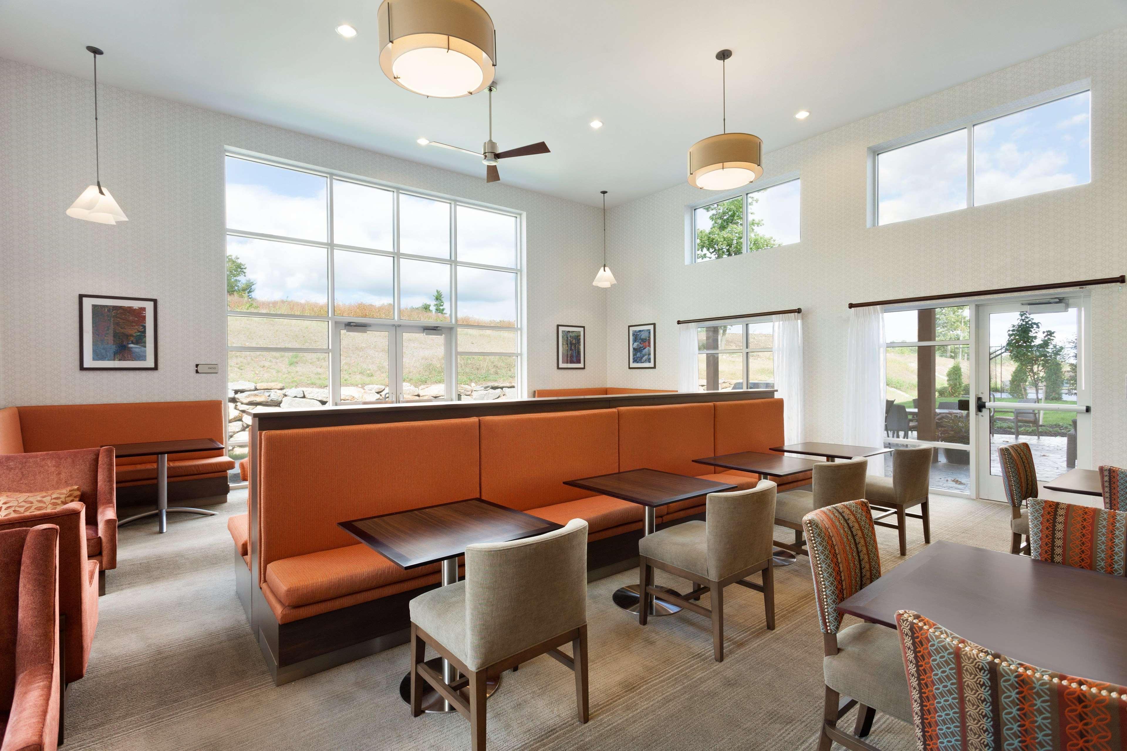 Homewood Suites By Hilton Gateway Hills Нашуа Экстерьер фото