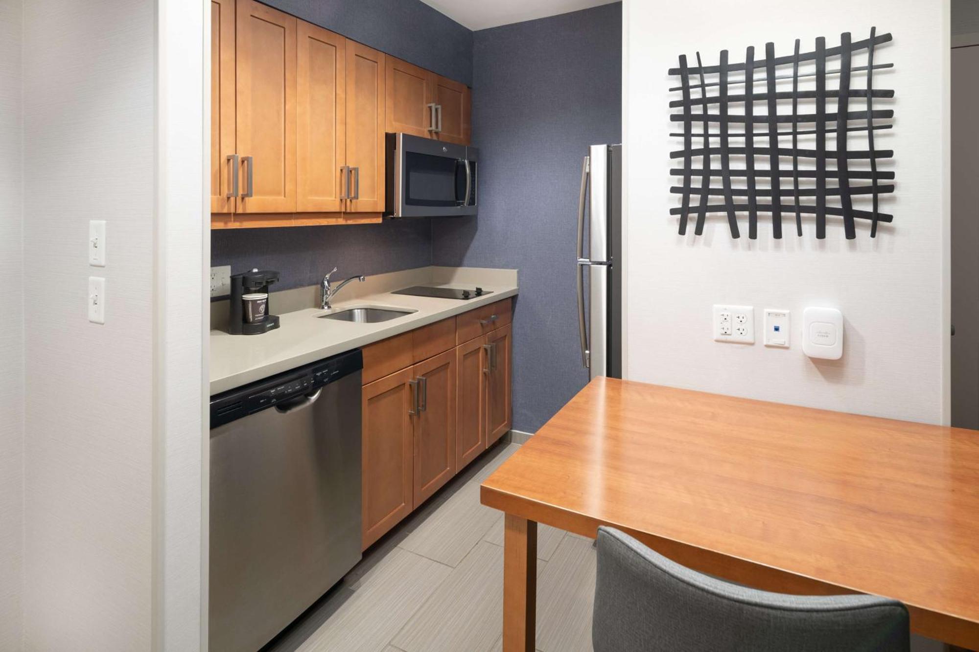Homewood Suites By Hilton Gateway Hills Нашуа Экстерьер фото