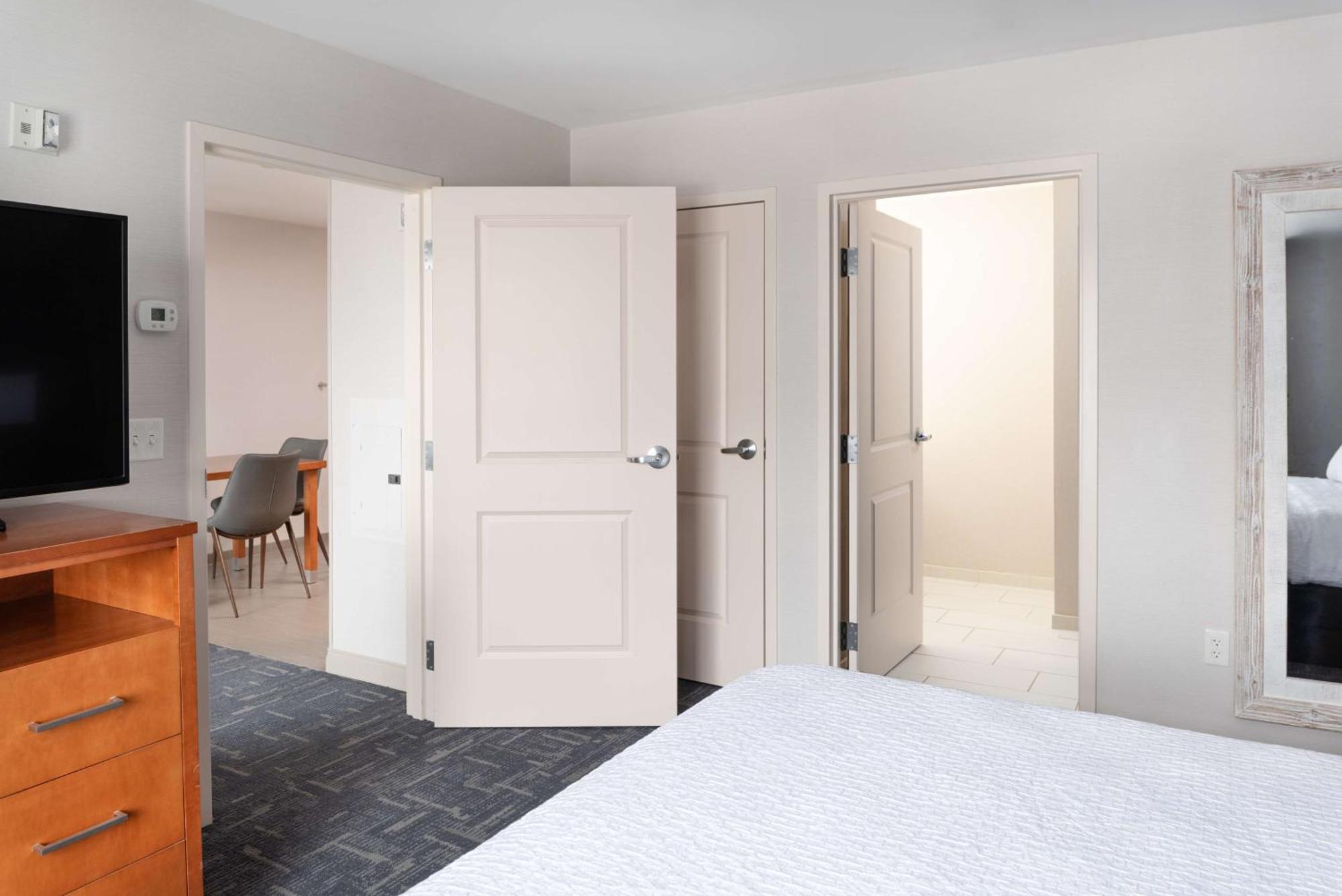 Homewood Suites By Hilton Gateway Hills Нашуа Экстерьер фото