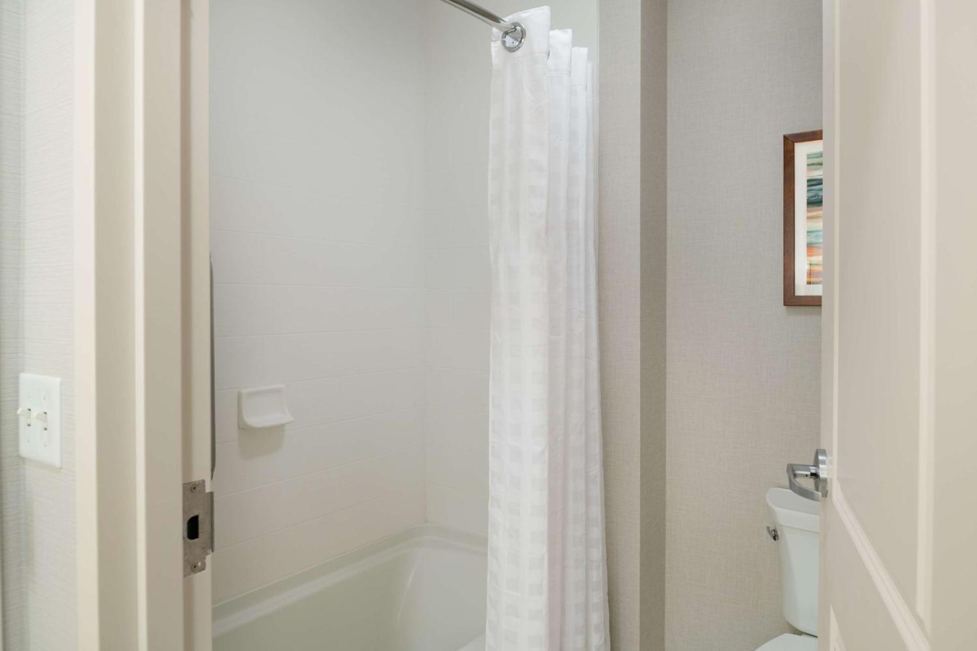 Homewood Suites By Hilton Gateway Hills Нашуа Экстерьер фото