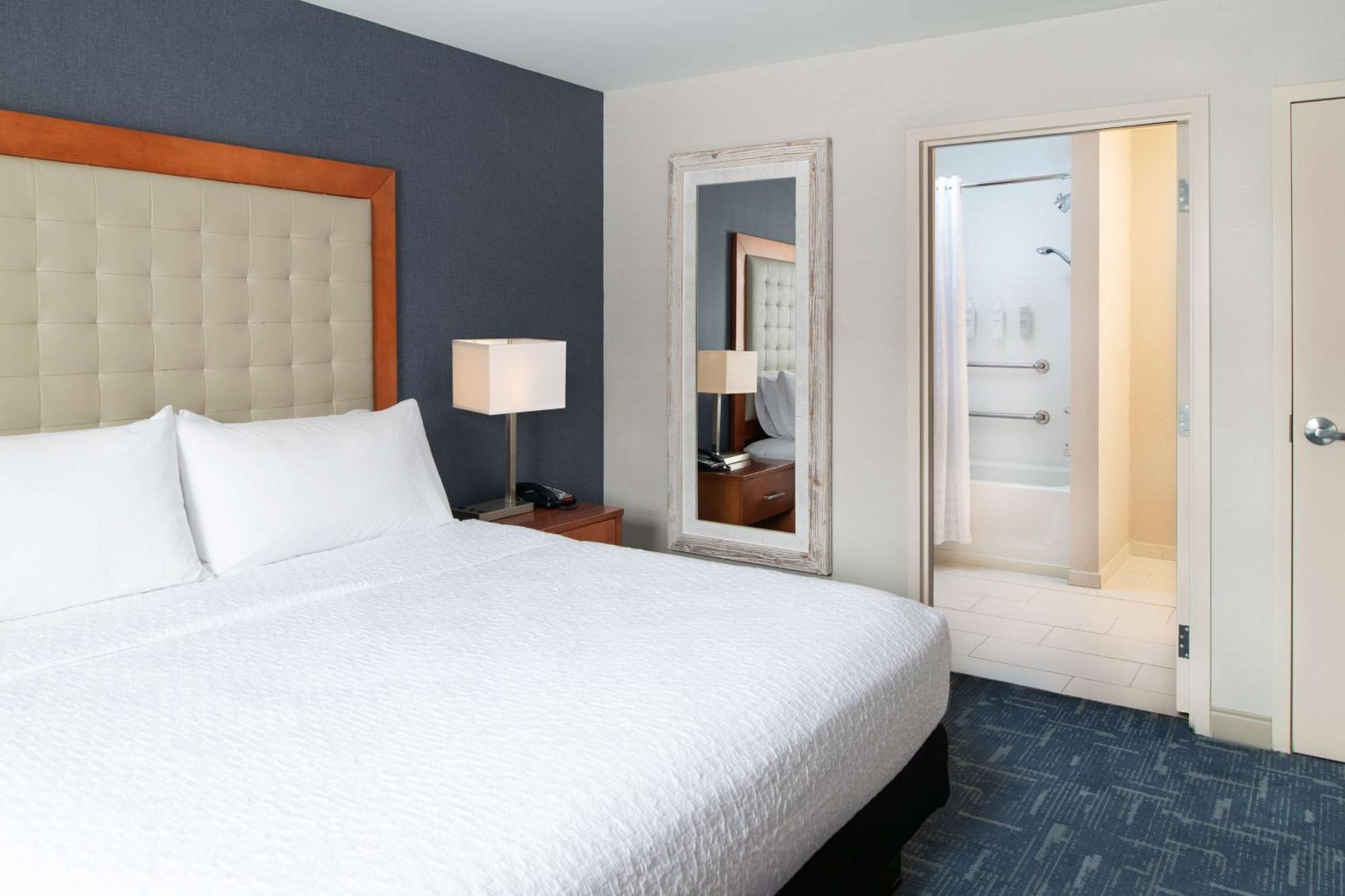 Homewood Suites By Hilton Gateway Hills Нашуа Экстерьер фото